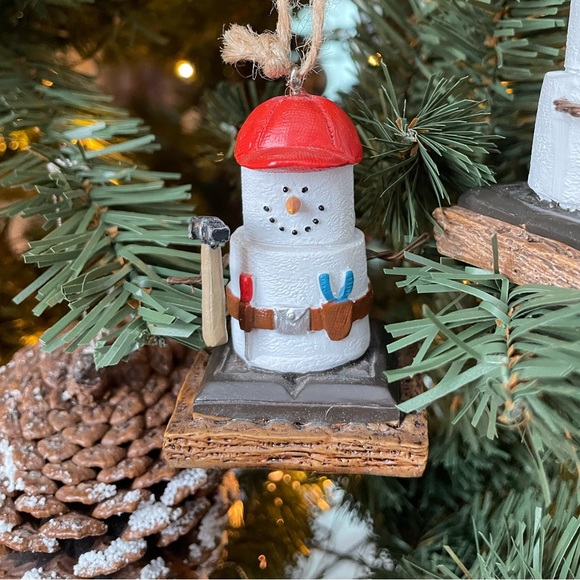 S’mores Carpenter / Handyman / Handywomen Holiday Christmas Ornament - Picture 3 of 8